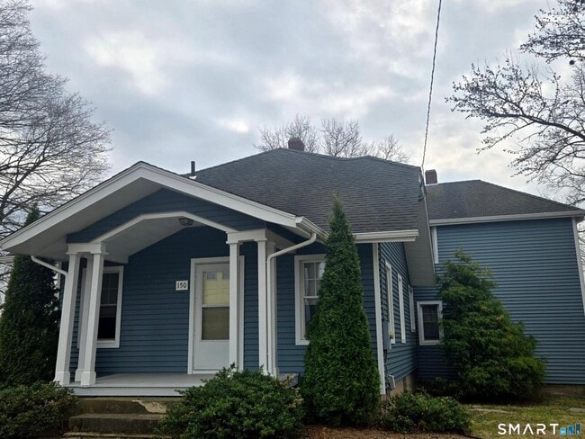 Building Photo - 150 Spencer St