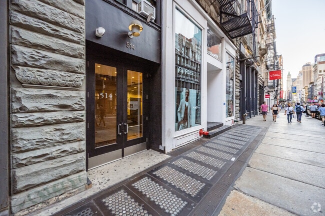Photo - 514-516 Broadway