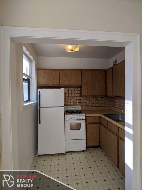 Photo - 739 W Belmont Ave Unit 211