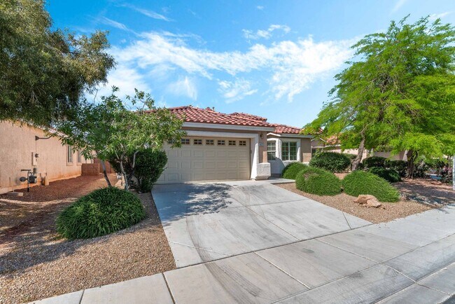 Photo - Gated Aliante Gem: Spacious Retreat!