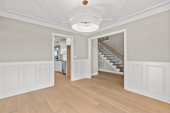 Photo - 1113 Joe Martin Ln