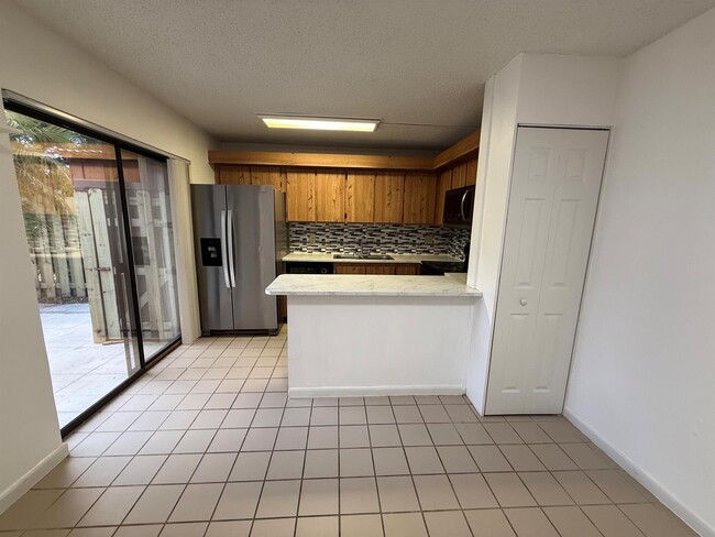 1640 Forest Lakes Cir