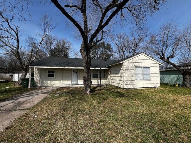 Building Photo - 5727 Doolittle Blvd