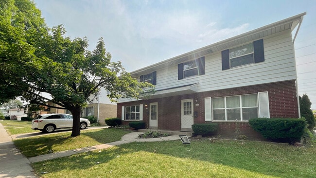 Townhomes For Rent Milwaukee