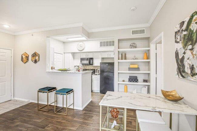 Stone Canyon Apartment Homes