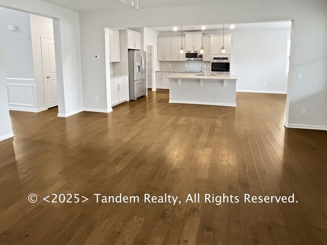 Photo - 8020 Forest Hills Dr