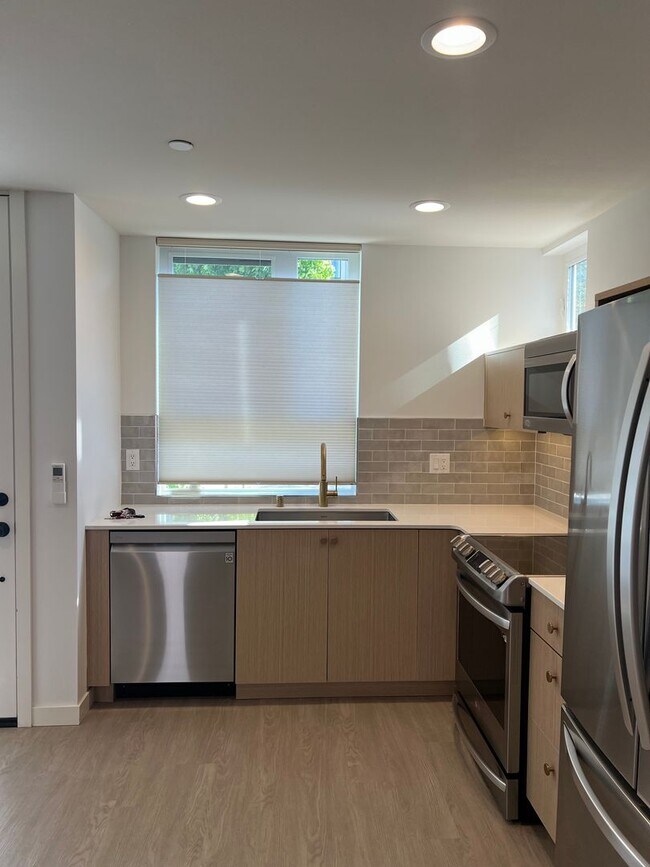 Photo - Beautiful Blackwood Home Ballard!