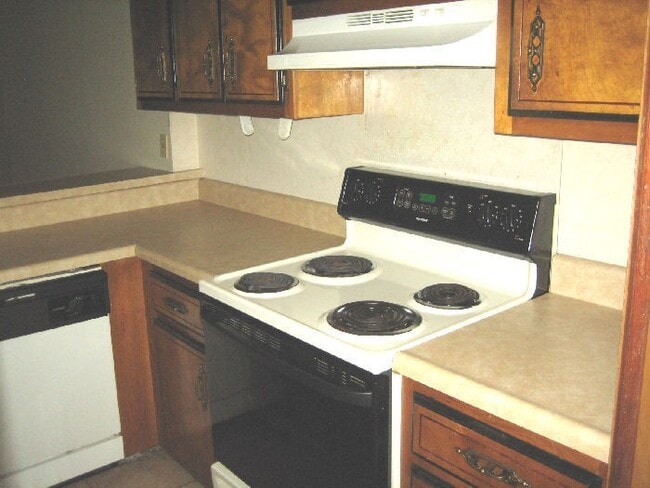 Photo - LAKE PARK CONDO