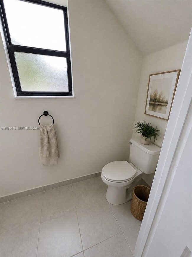 Photo - 3413 W 113th St