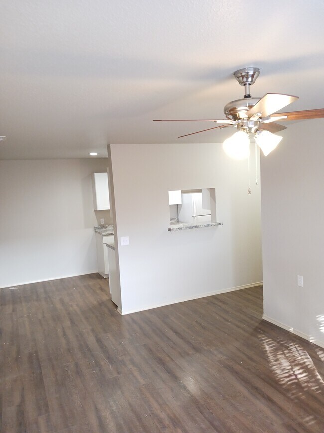 Photo - Crown Pointe/Wolfe Run Apartments