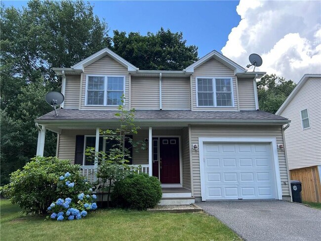 52 Desmarais St