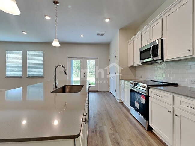 Photo - 27170 St Andrews Ave