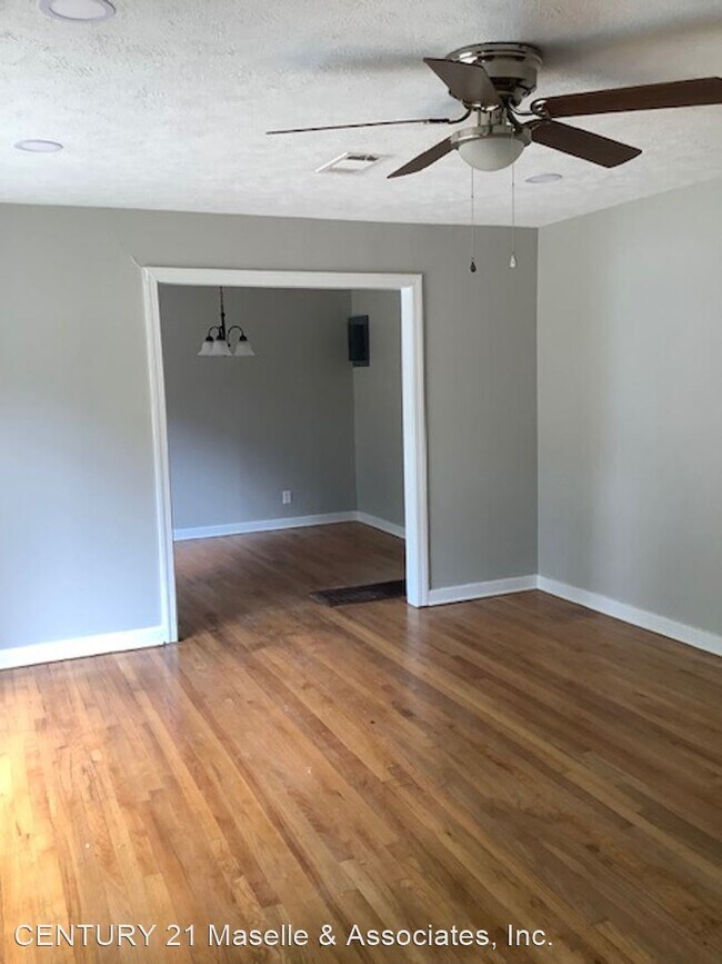 Photo - 4 br, 2 bath House - 618 Launcelot