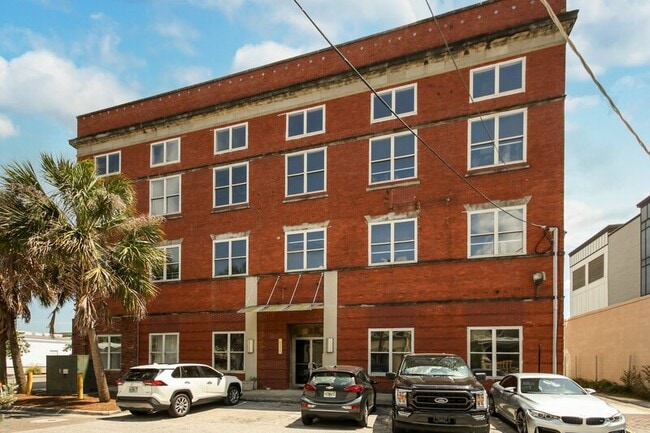 Building Photo - 1050 Hendricks Ave Unit 101