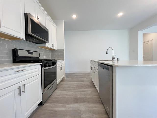 Photo - 425 Camille Crossing