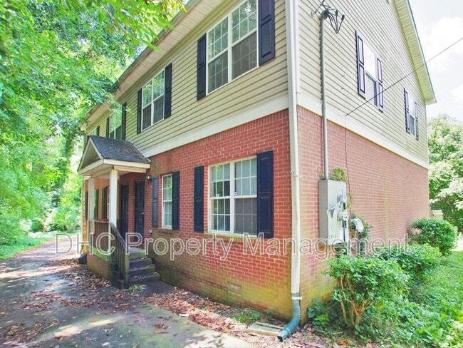Photo - 1944 North Avenue NW House