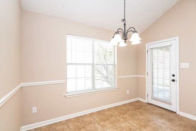 Photo - 155 Garden Springs Dr