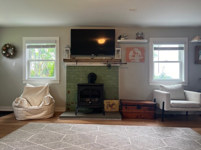 Photo - 61 Old Black Point Rd