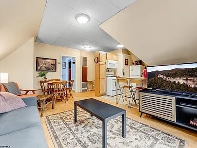 Photo - 313 Grand St Unit 3