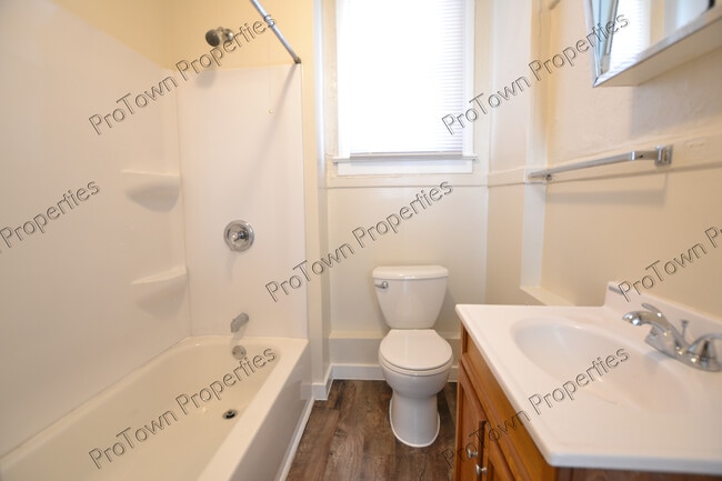 Photo - 835 N Broadway St Unit 1