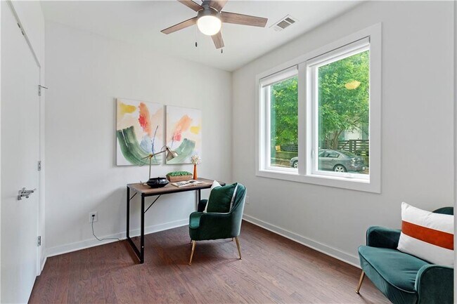 Photo - 415 Gartrell St SE