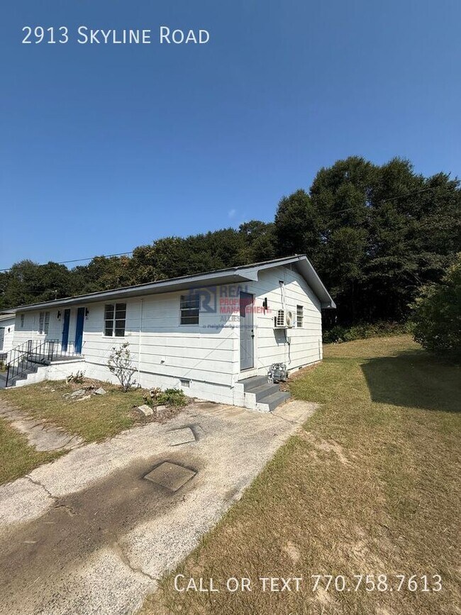 Photo - 2913 Skyline Rd