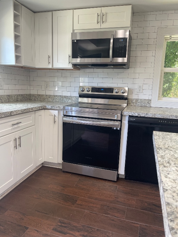 Photo - 222 Branch St