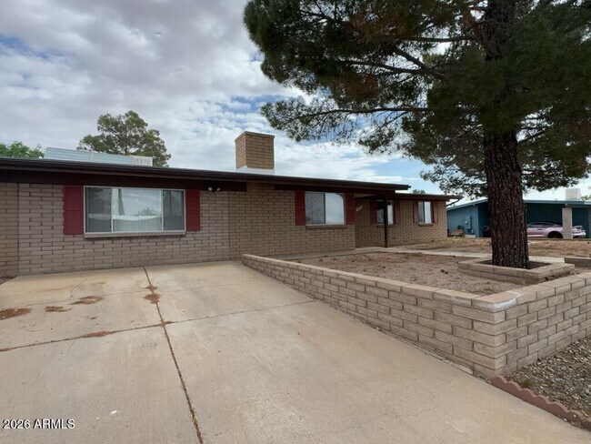 Photo - 3733 Sparrow Dr