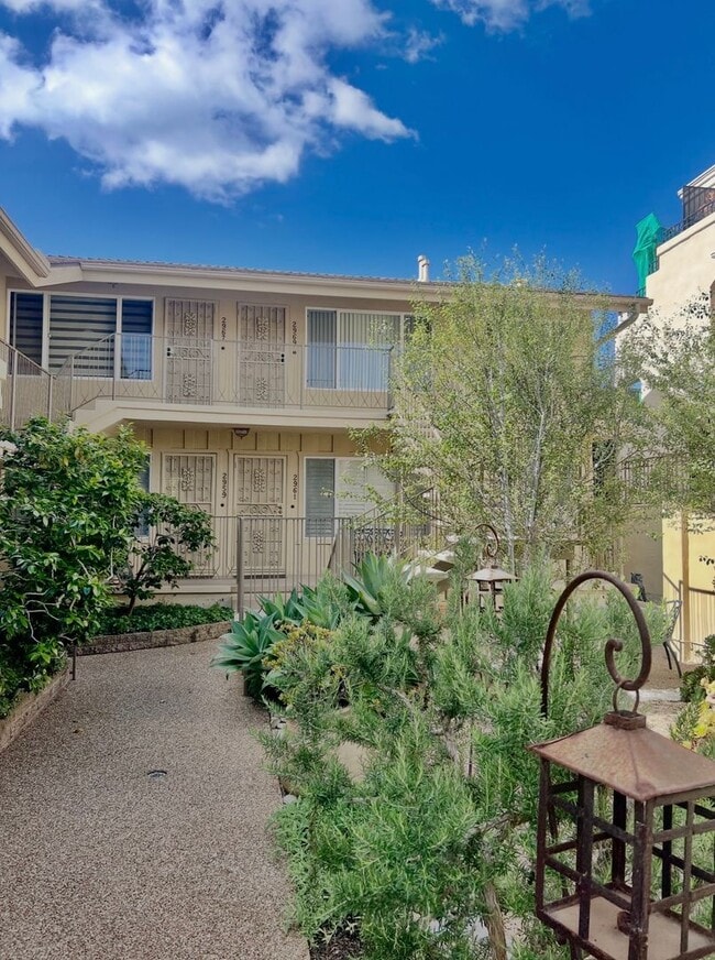 Building Photo - Charming Point Loma 2BR Corner Retreat | Walk to Kellogg Beach & Point Loma Village
