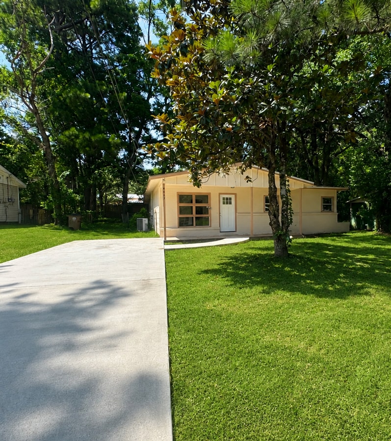 Photo - 6457 Barker Dr N