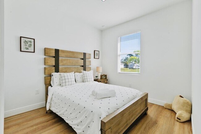 Photo - 5259 Wentworth Rd