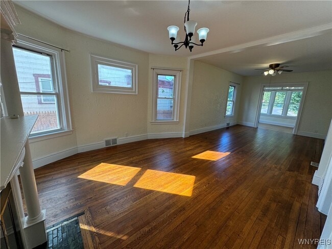 Photo - 401 Parkside Ave