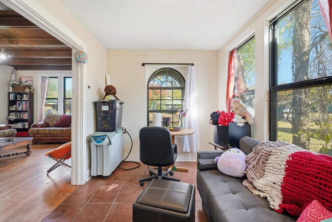 Photo - 2317 18th St