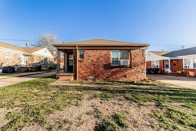 Building Photo - 1 Bed 1 Bath in Midwest City!