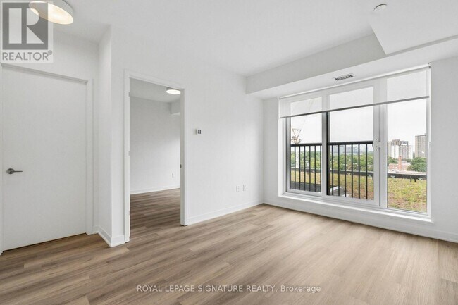 Photo - 10 Oak St Unit 701