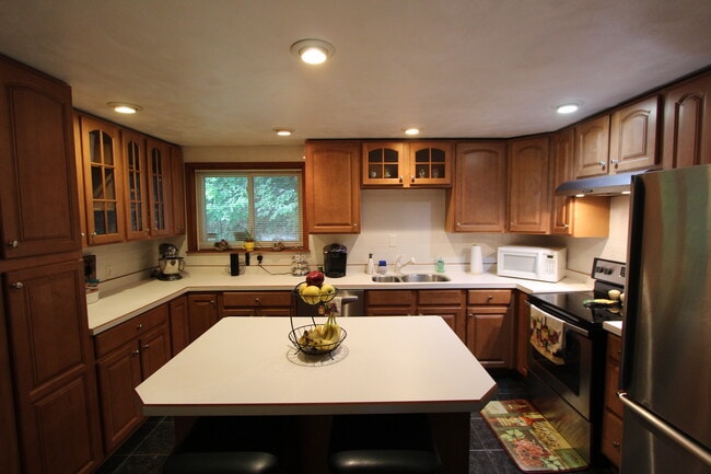Kitchen - 3441 Brighton Rd