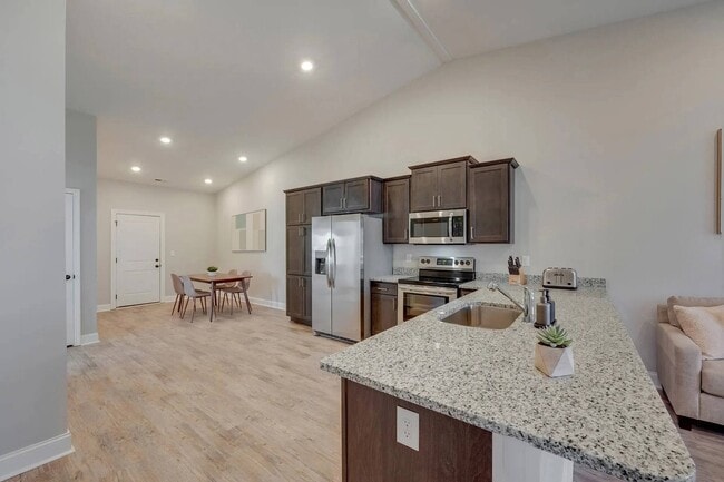 Allen Ridge Townhomes