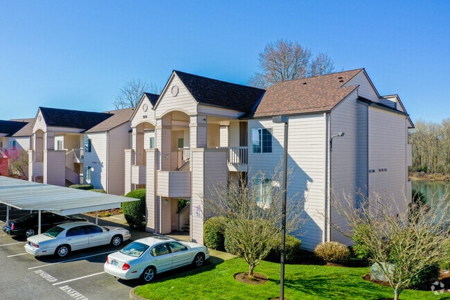 Willamette Landing - Willamette Landing