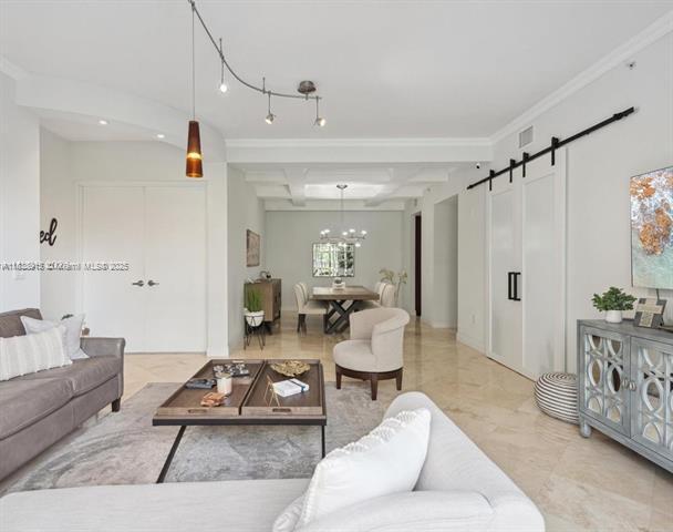 Photo - 642 Valencia Ave Unidad 405