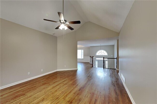 Photo - 411 Saddle Brooke Dr