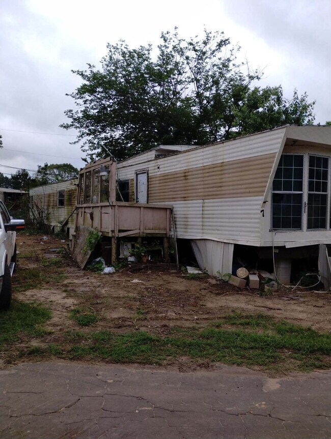 Photo - 3000 Poplar St
