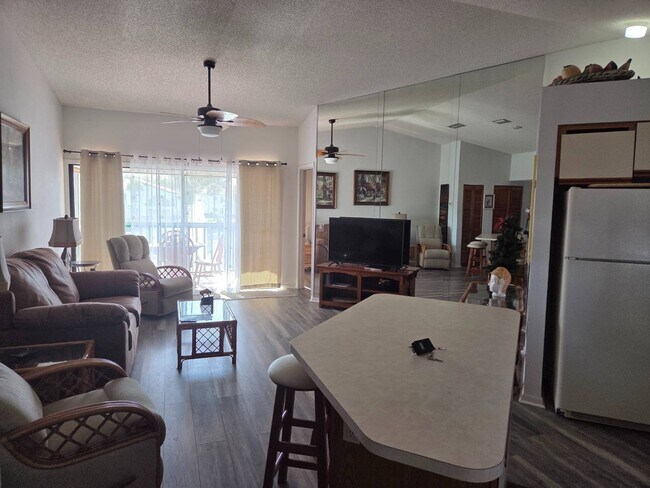 Photo - 4915 Casablanca Cir Unit H 22