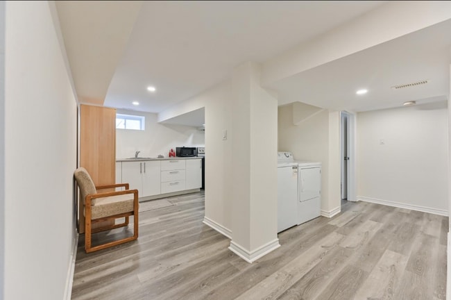 Photo - 406 Nairn Ave