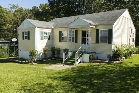 Lovely Center Point Home - Lovely Center Point Home