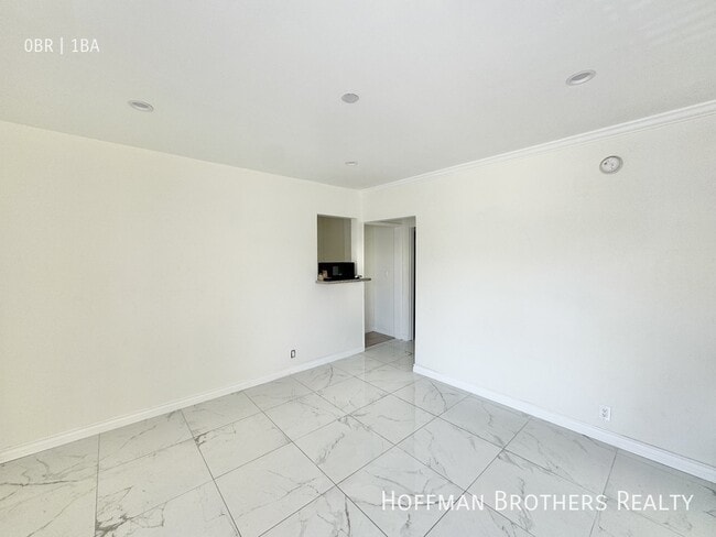 Photo - 1209 S La Cienega Blvd