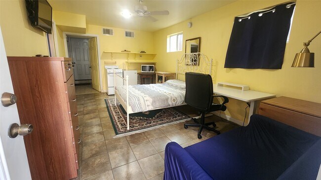 Photo - 2317 Southgate Blvd