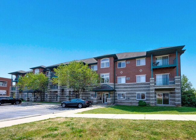 College Avenue Apartments - College Avenue Apartments