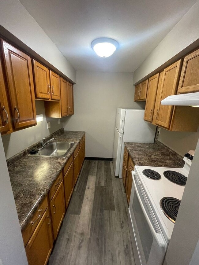 Photo - 1710 Elder St. (10 Unit)