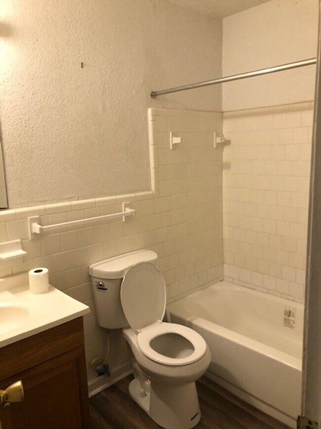 Photo - Just move on in- Fully furnished private one bedroom apartment