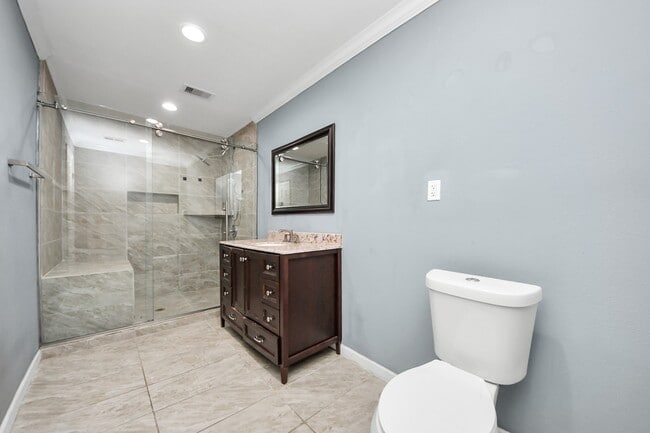 Photo - 5920 Conley St